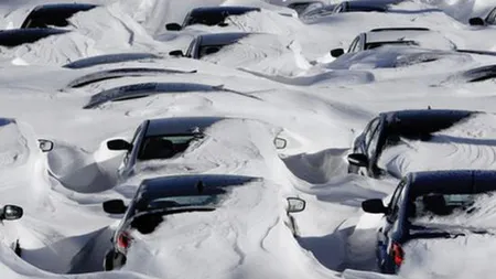 Meteorologii anunţă FURTUNI DE ZĂPADĂ de Crăciun. Ce decizie au luat aeroporturile