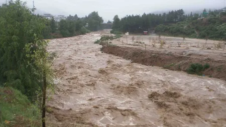 Furtună tropicală şi inundaţii: 30 de morţi în Filipine şi 10 în Malaezia