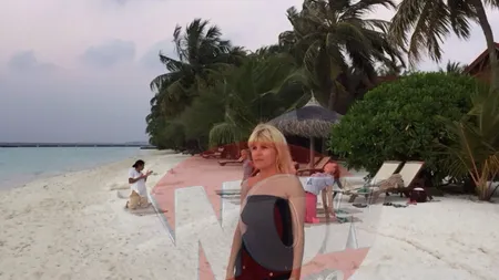 REVELION 2015. Unde petrec politicienii noaptea din ani. Elena Udrea este în MALDIVE