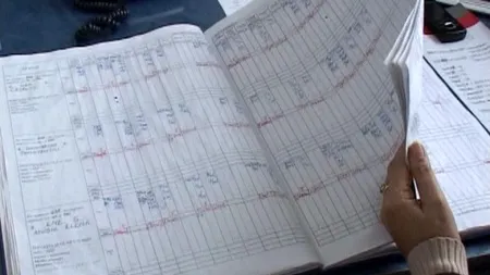 ELEV cercetat penal după ce A FURAT CATALOGUL clasei