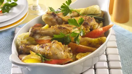 REŢETA ZILEI: Ciocănele de pui cu cartofi