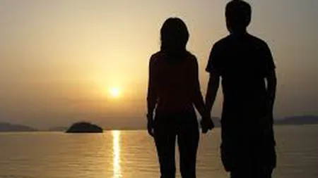 Femeile sub 30 de ani îşi înşală bărbaţii în vacanţe. Care este explicaţia neaşteptată