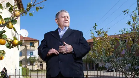 Fecioarele-bărbat din Balcani. Află povestea femeilor care se transformă în masculi