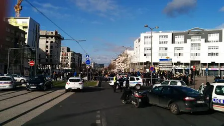 ALERTĂ în PARIS. O persoană înarmată a luat ostatici într-un oficiu poştal