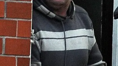 Şoc într-un orăşel din Anglia: Un bărbat a fost surprins în timp ce făcea sex cu o cutie poştală