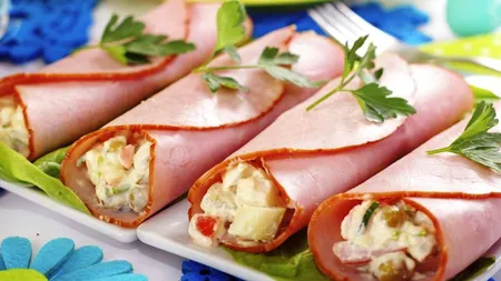 REŢETA ZILEI: Rulouri de şuncă cu salata de boeuf