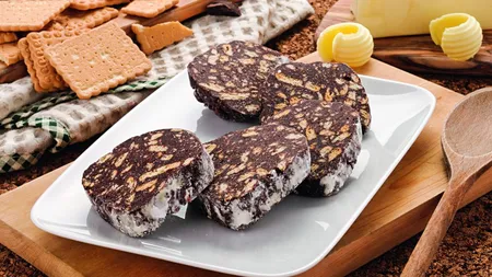 Reţeta zilei: Salam de biscuiţi