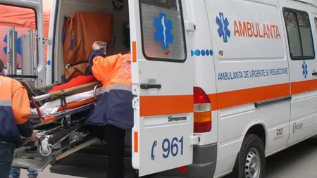Autobuz cu pasageri, implicat într-un accident rutier. Două persoane au murit