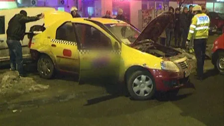 Accident TERIBIL în Bucureşti. TAXI lovit în plin VIDEO