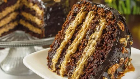 REŢETA ZILEI: Tort cu cafea şi cremă caramel