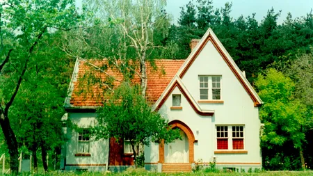 Vrei să ai casa ta cu grădina? Ce trebuie să ştii pentru costuri mici şi rezultat foarte bun