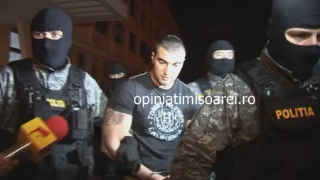 Criminal căutat pentru o execuţie în stil mafiot, pus în LANŢURI de poliţiştii care l-au capturat