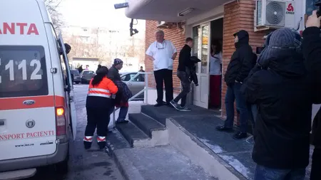 Elev ÎNJUNGHIAT de un rival în DRAGOSTE. Băiatul a ajuns în stare gravă la spital