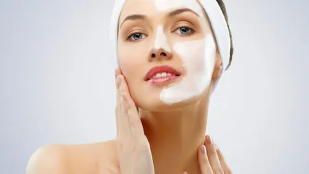 Măşti de faţă cu lactate pentru întinerirea tenului. Prepară-le acasă VIDEO