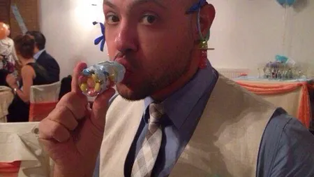 Mihai Mitoşeru, aproape să-şi bage mama în spital. A anunţat-o că va avea un copil cu o videochat-istă