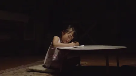Motivul INEDIT pentru care un TATĂ îşi minte fiica în fiecare zi. Povestea a făcut înconjurul lumii VIDEO