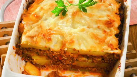 REŢETA ZILEI: Musaca de cartofi şi carne