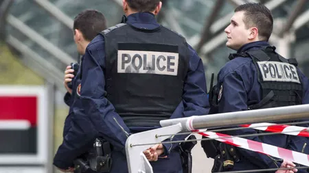 FRANŢA: Militari atacaţi cu CUŢITUL în faţa unui centru evreiesc