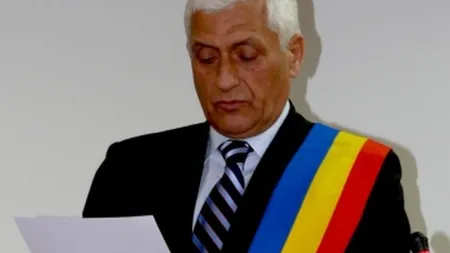 Decebal, primarul lui Dumnezeu: Cam multă cultură la noi în bătătură, să dăm banii la Biserică