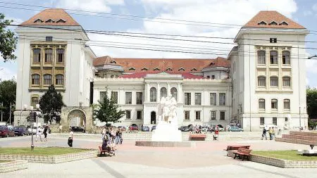 REVOLTĂTOR. Studenţii din Iaşi care au denunţat mai mulţi profesori de la UMF, riscă să fie EXMATRICULAŢI