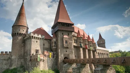 Castelul Corvinilor va fi restaurat din fonduri europene