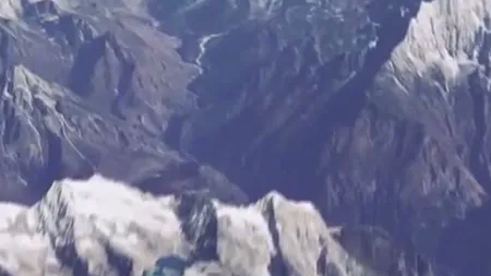 Everest poate fi vizitat de acasă, cu ajutorul Google VIDEO