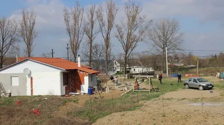 Ghinion MORTAL. O femeie şi-a pierdut viaţa după ce discul unui flex i-a tăiat gâtul de la şapte metri