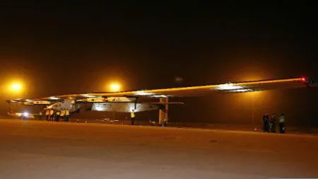 Primul zbor fără carburant. Avionul Solar Impulse 2 a realizat primul său record de distanţă