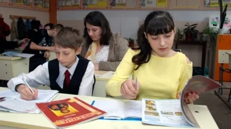 Aproape 90% dintre elevi vor să studieze RELIGIA la şcoală