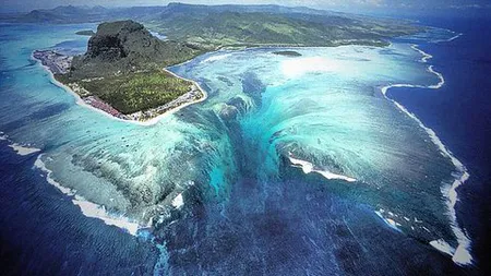 Iluzie optică spectaculoasă. Cascada subacvatică prezentă şi pe Google Maps FOTO