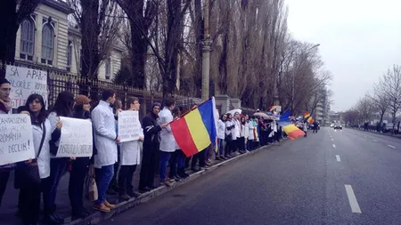 Protest pentru susținerea cercetării. Studenţii de la medicină ies în stradă pentru Institutul Cantacuzino