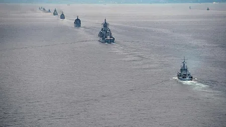 Rusia face manevre navale în Pacific, cu TUNURI, TORPILE şi antisubmarine
