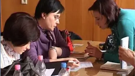 Funcţionarii au intrat în grevă. Angajaţii din administraţia publică protestează din cauza salariilor