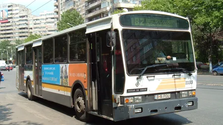 Un şofer RATB pune în pericol siguranţa călătorilor. Iată cum a fost surprins la volan FOTO