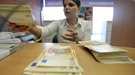 Cum arată viaţa românilor care au CREDITE LA BĂNCI