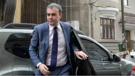 Nouă lovitură în justiţie pentru Darius Vâlcov. Fostul ministru RĂMÂNE fără PERMIS de CONDUCERE