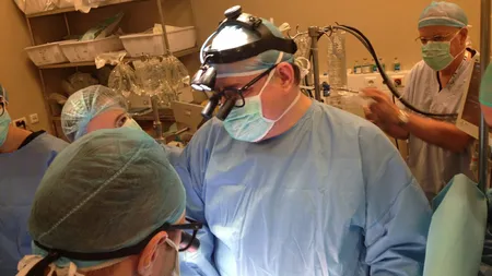 Conf. dr. Horaţiu Moldovan: Chirurgia cardiacă dispare. Ce poate fi mai primitiv decât să coşi arterele cu aţă