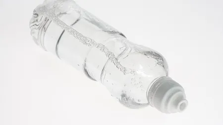 Lubrifiant multifuncţional: 5 întrebuinţări ridicole, dar utile