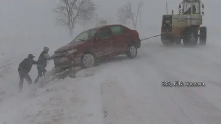 Ninsorile au făcut prăpăd în nordul ţării: Drumuri blocate, accidente şi temperaturi extrem de scăzute VIDEO