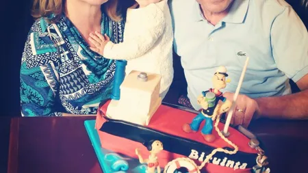 Imagini HAIOASE cu nepoata lui Băsescu, Sofia Anais. Uite cum se joacă micuţa în portbagaj VIDEO