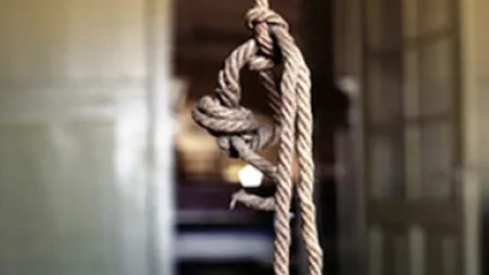 Un copil de 10 ani S-A SPÂNZURAT după o ceartă cu părinţii. A fost SALVAT de frăţiorul mai mic