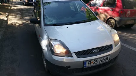 Accident în Iaşi: O fată a fost lovită pe trecerea de pietoni când ducea gunoiul