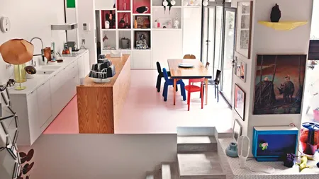 Apartamentul din garaj. Ce locuinţă uluitoare a făcut un cuplu dintr-un vechi garaj GALERIE FOTO