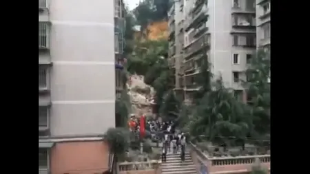 Bloc de nouă etaje, prăbuşit în China, după o alunecare de teren VIDEO