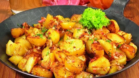 Cartofi cu bacon la tigaie