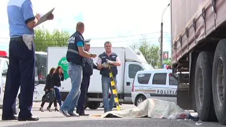 Scene de groază în Piteşti: O femeie a fost călcată de TIR pe trecerea de pietoni