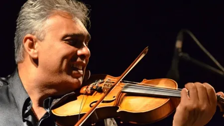 Violonistul Florin Niculescu, decorat de ambasadorul Franţei la un eveniment susţinut de Apa Nova VIDEO