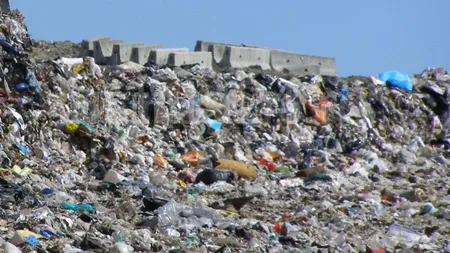 Descoperire TERIBILĂ. Cadavrul unui nou-născut, găsit la groapa de gunoi. Declaraţie ULUITOARE a mamei