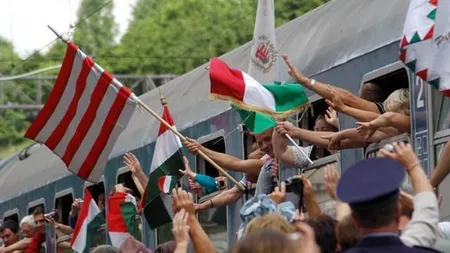 Ungurii au ocupat Gara din Cluj. Au cântat imnul ţării lor pe peron