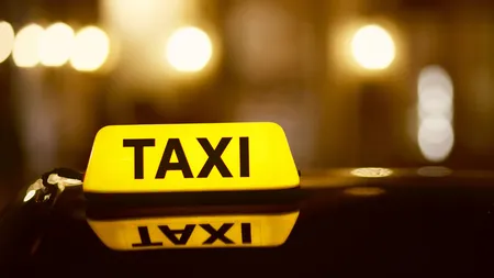 Ce a uitat un CLIENT într-un TAXI este inimaginabil: Poliţia a demarat o anchetă şi îl caută pe uituc FOTO